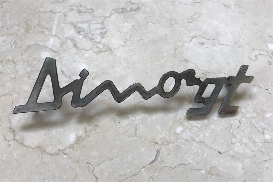 ferrari-dino-gt-original-rear-badge