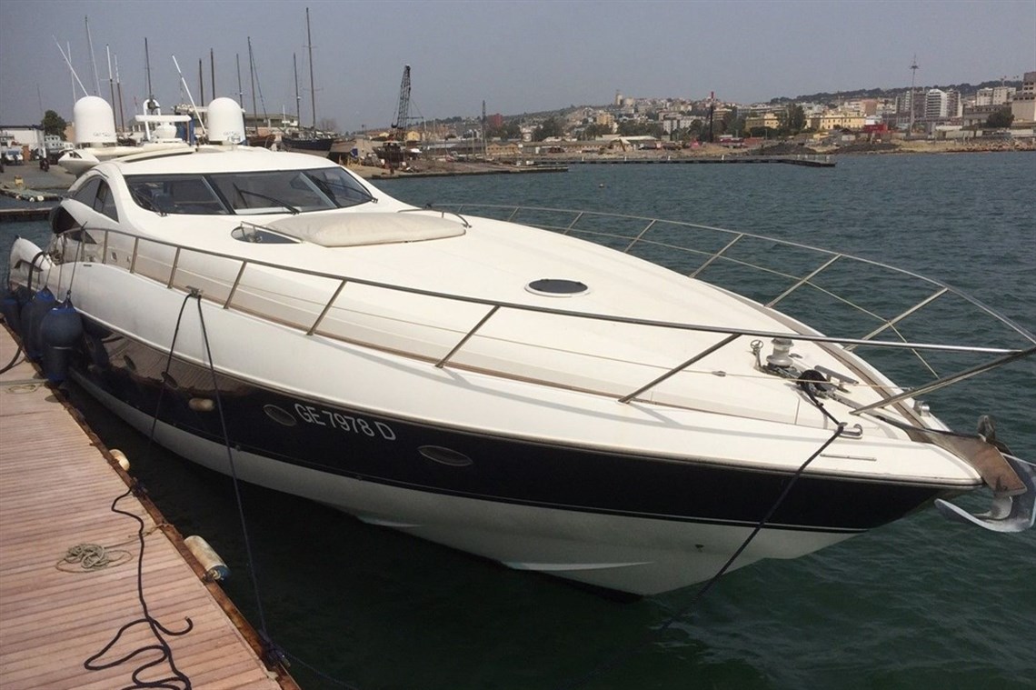 2000-model-sunseeker-predator-75--race-cars-t