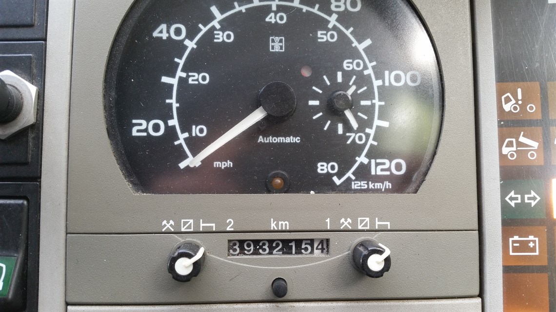 man-75-ton-race-transporter-with-awning---sor