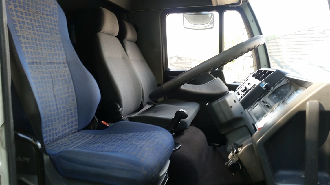 man-75-ton-race-transporter-with-awning---sor