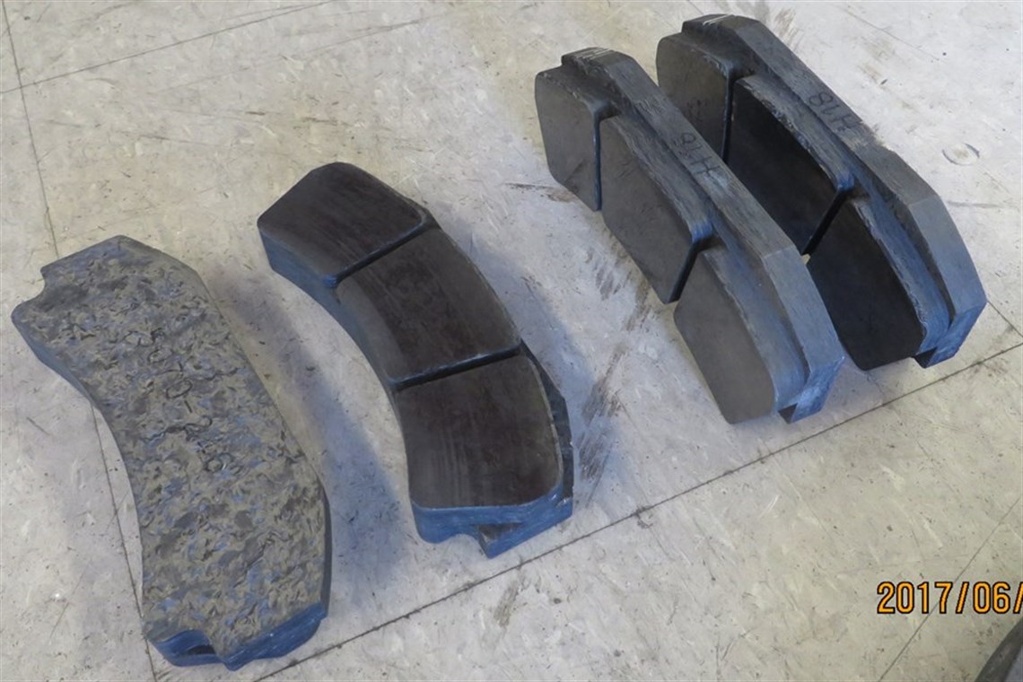 3-x-pairs-of-ap-carbon-discs-with-pads