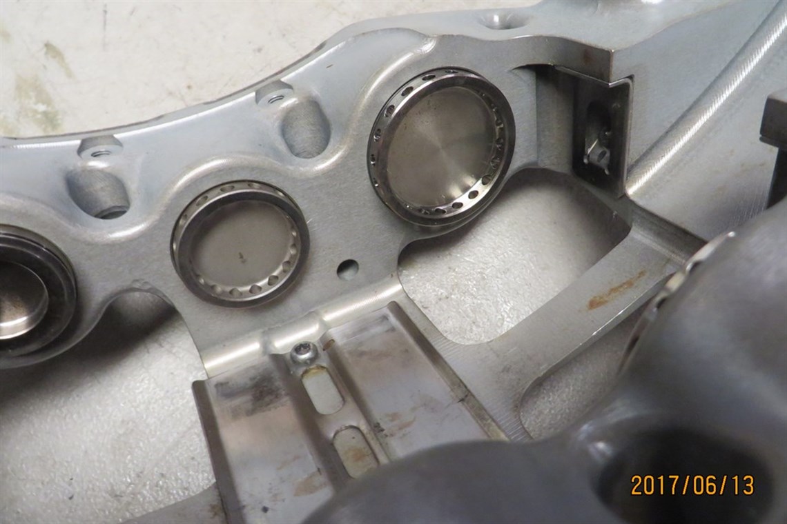 pair-used-brembo-xa8j11114-calipers