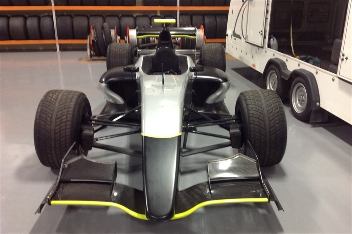 2008-world-series-35-renault