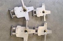 set-up-stands-for-centre-lock