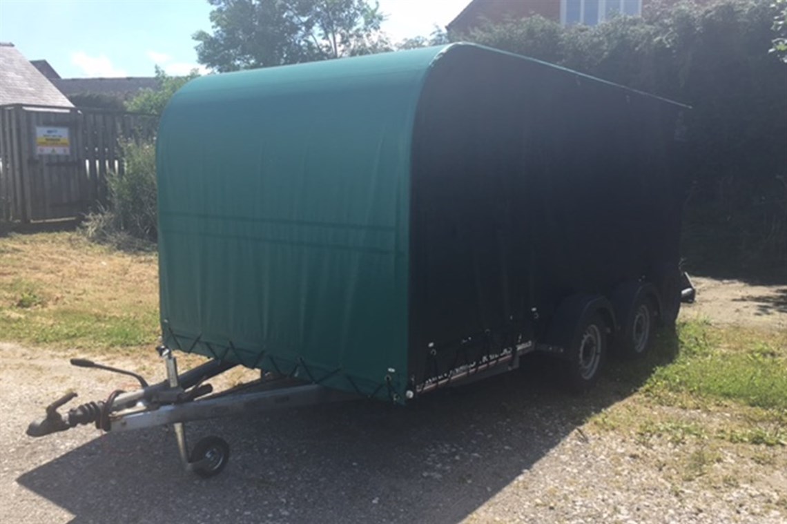 twin-axle-brian-james-covered-trailer