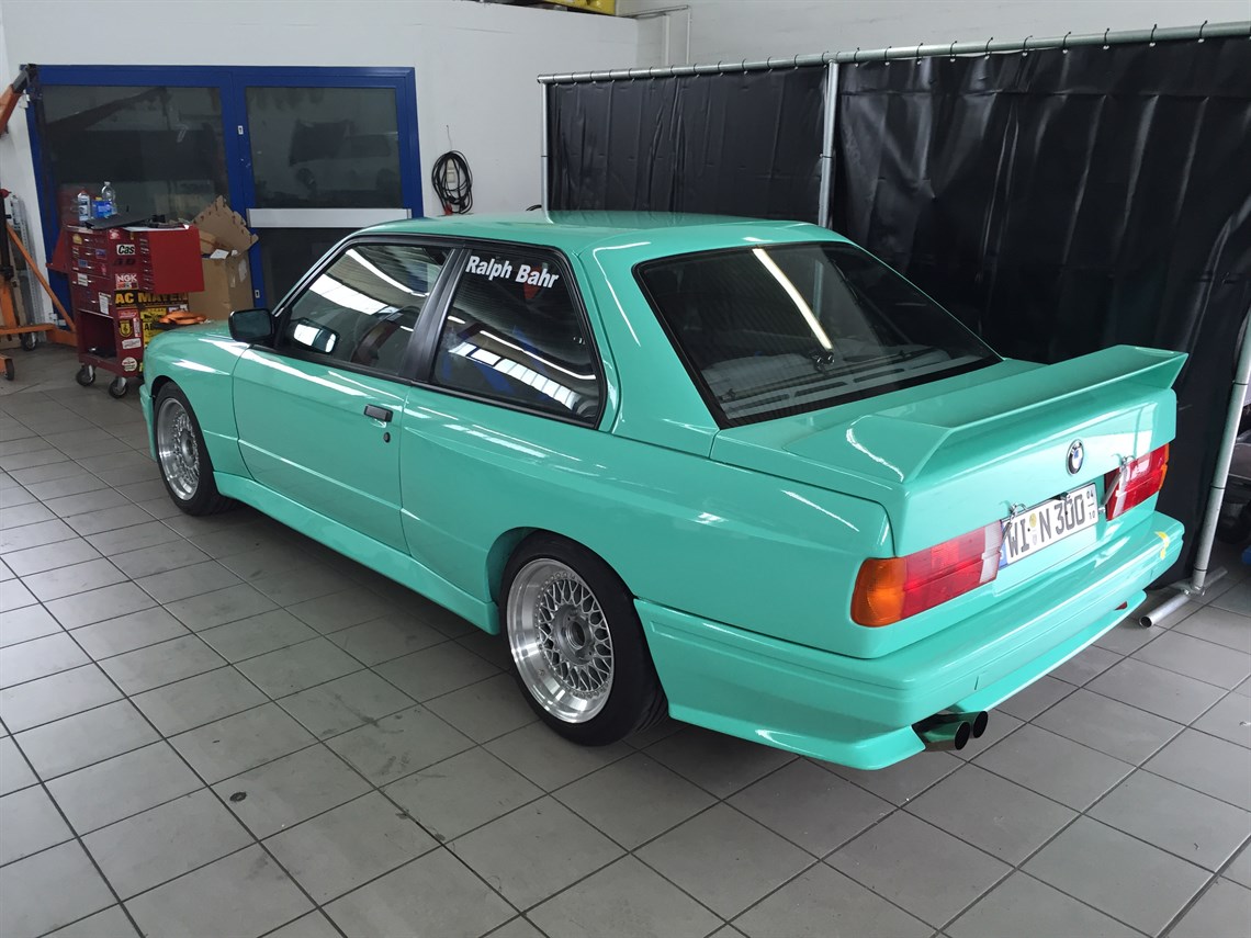 genuine-bmw-e30-m3-group-n-racecar-with-fia-h