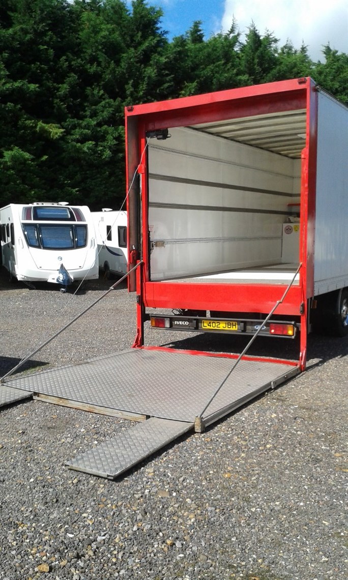 ford-iveco-75t-race-transporter