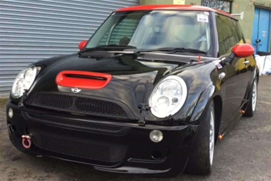 mini-cooper-r53-jcw-challenge-race-car