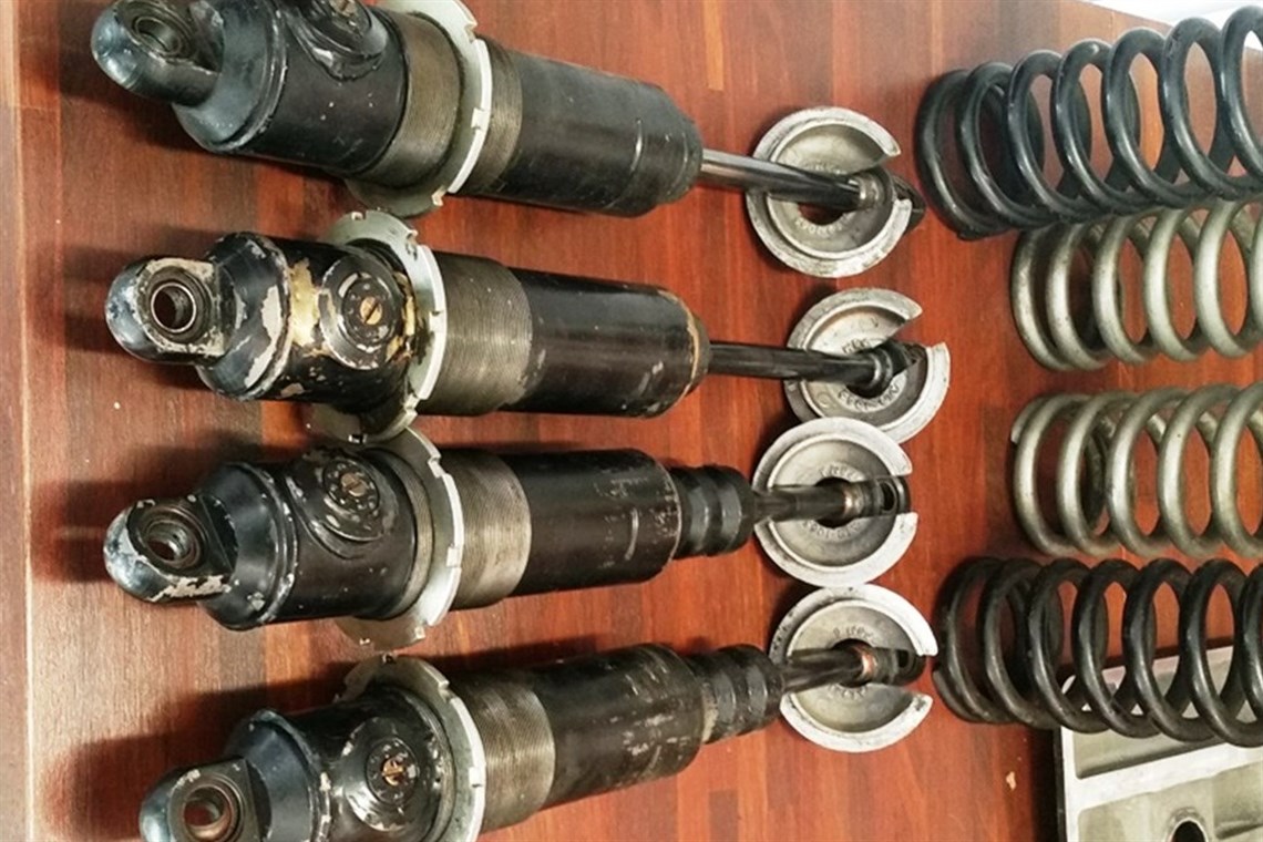 armstrong-adjustable-racing-dampers-shocks