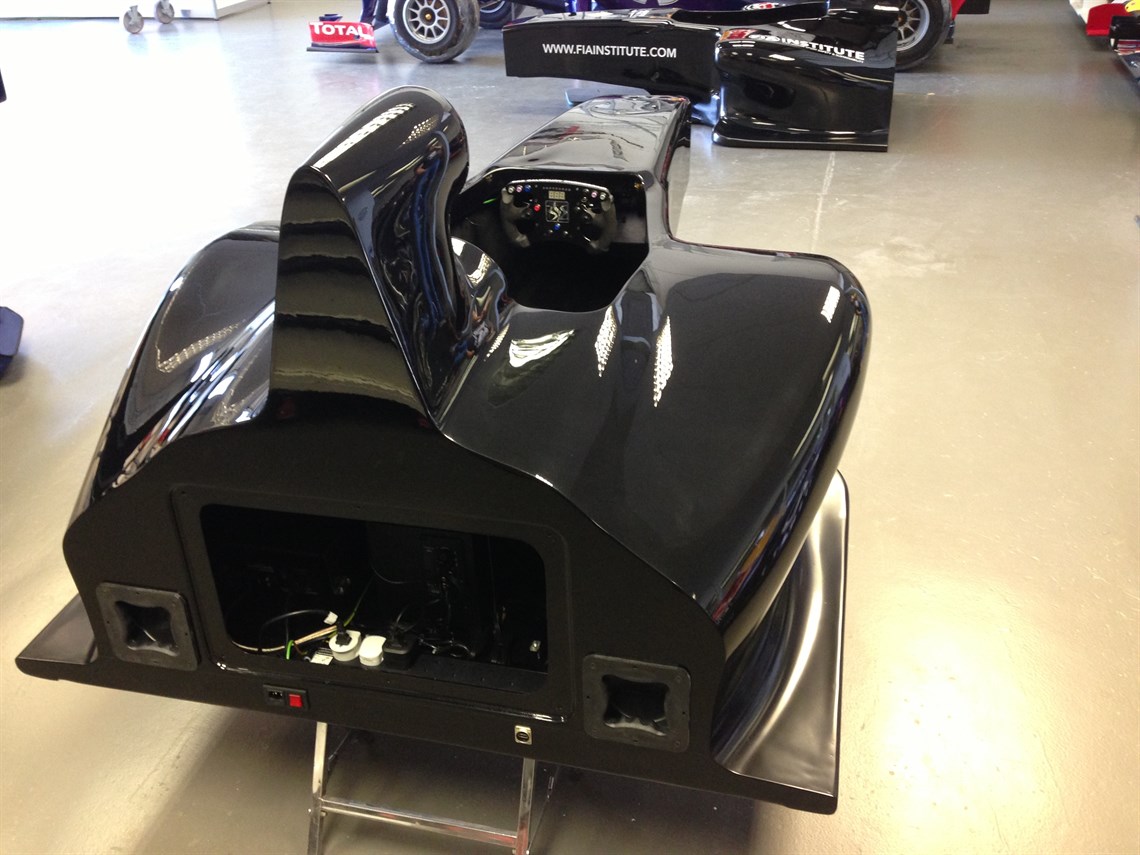 f1-monocoque-simulator-only