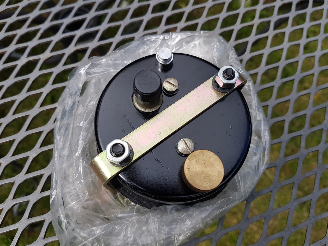 smiths-chronometric-tell-tale-rev-counter