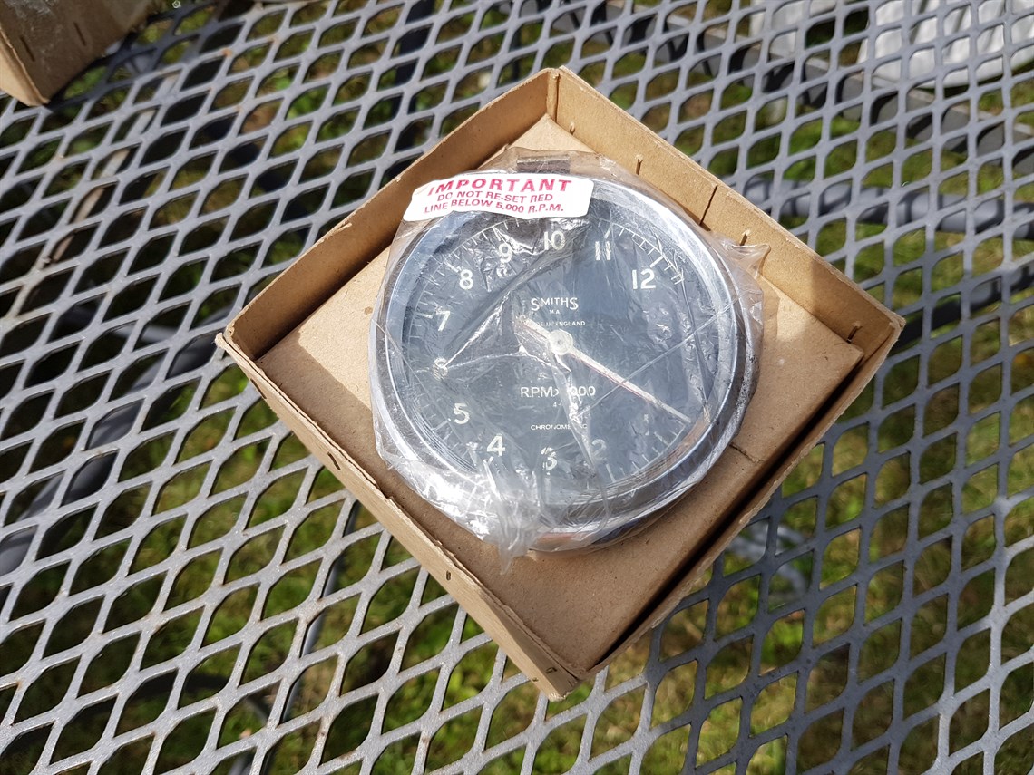 smiths-chronometric-tell-tale-rev-counter