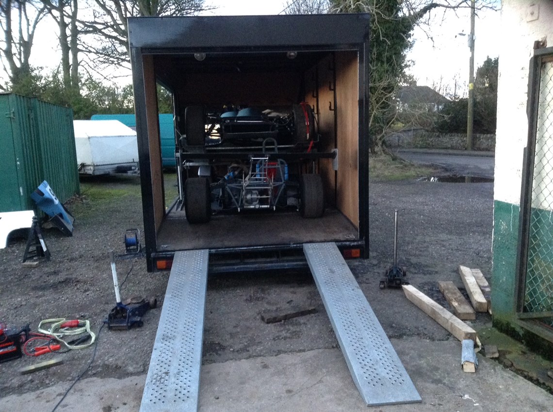 twin-deck-enclosed-trailer