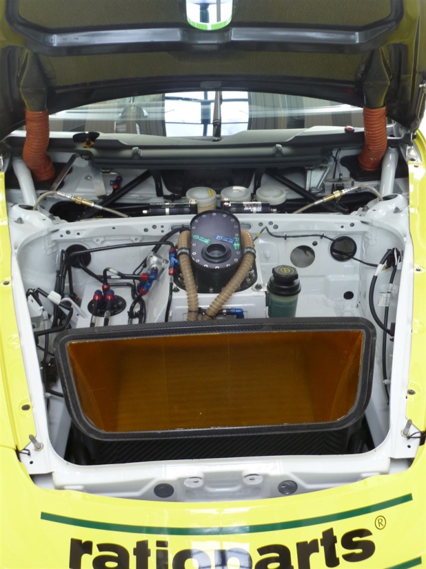 porsche-997-rsr-2012