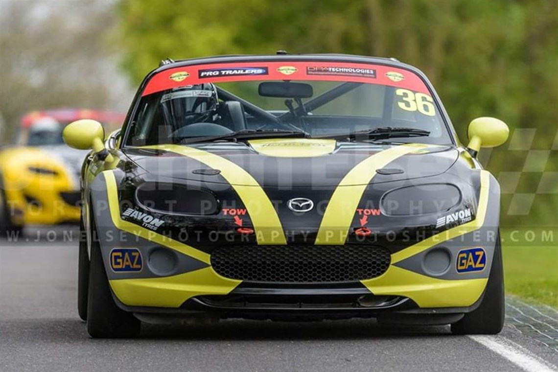 mazda-mx5-20-2009-super-cup-race-car