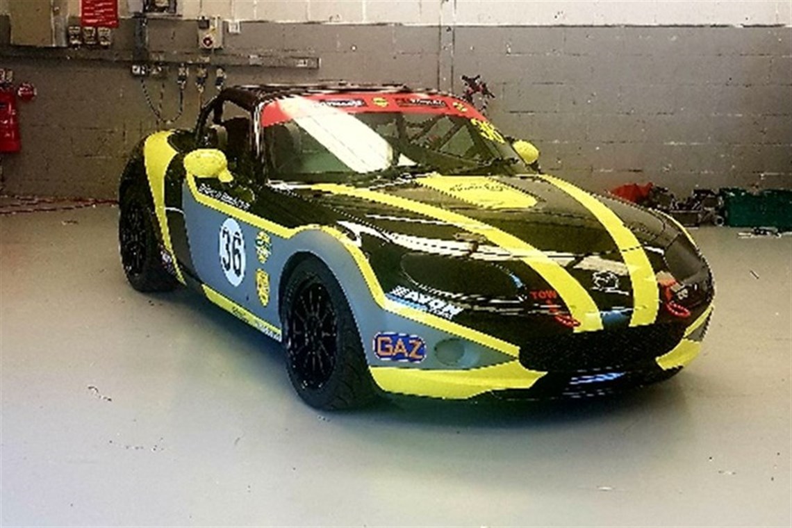 mazda-mx5-20-2009-super-cup-race-car