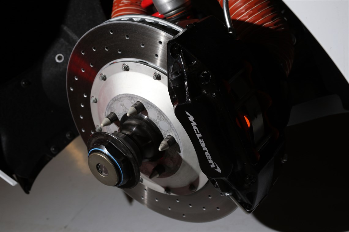 2017-mclaren-gt4-chassis-019