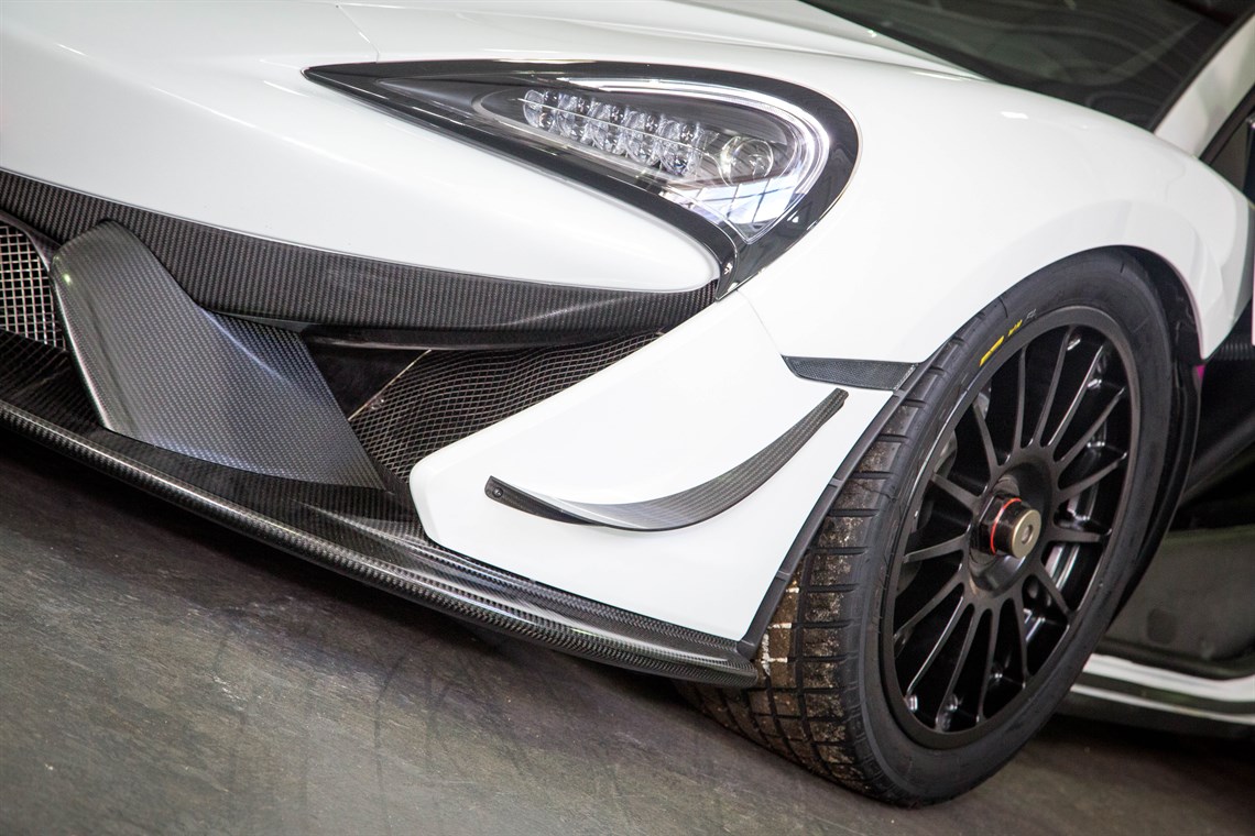 2017-mclaren-gt4-chassis-019