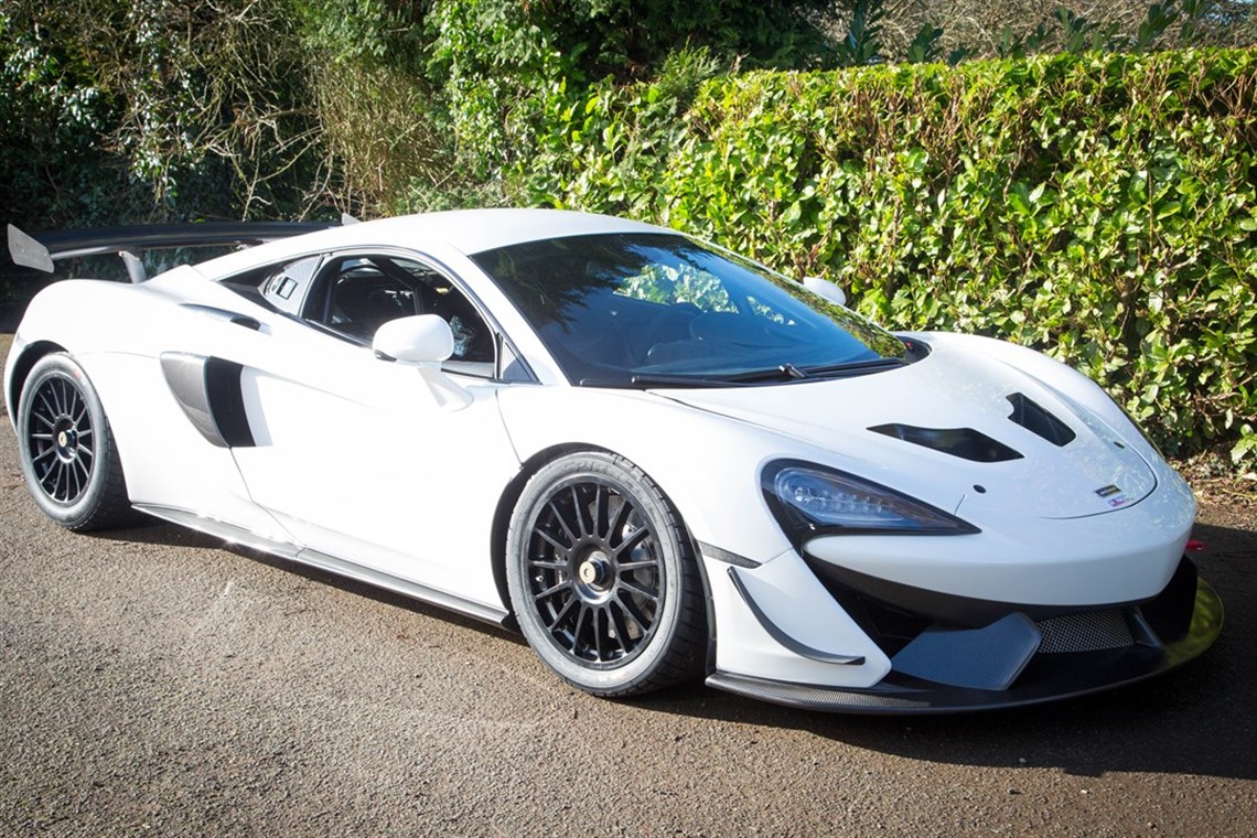 2017-mclaren-gt4-chassis-019