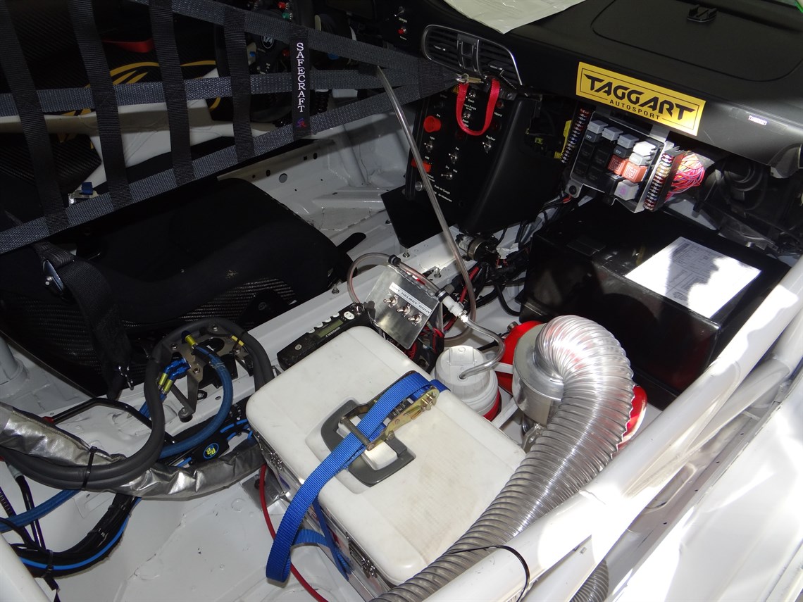 2013-european-gt3-spec-porsche-911-gt3r