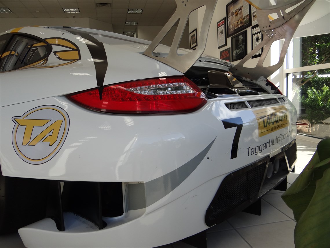 2013-european-gt3-spec-porsche-911-gt3r