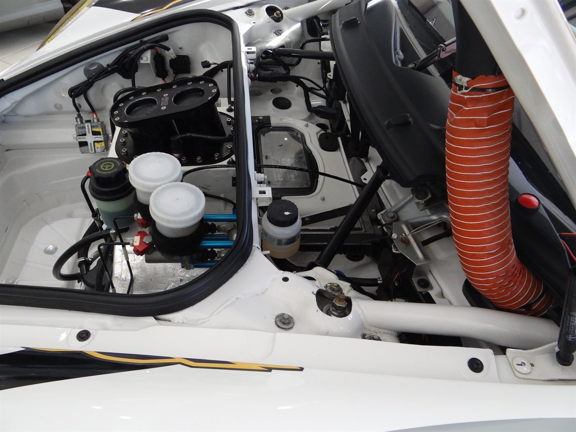 2013-european-gt3-spec-porsche-911-gt3r