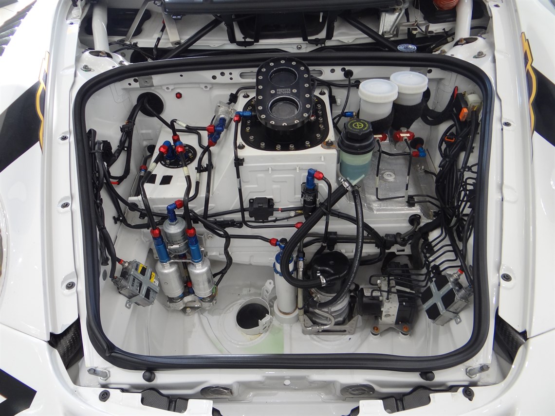 2013-european-gt3-spec-porsche-911-gt3r