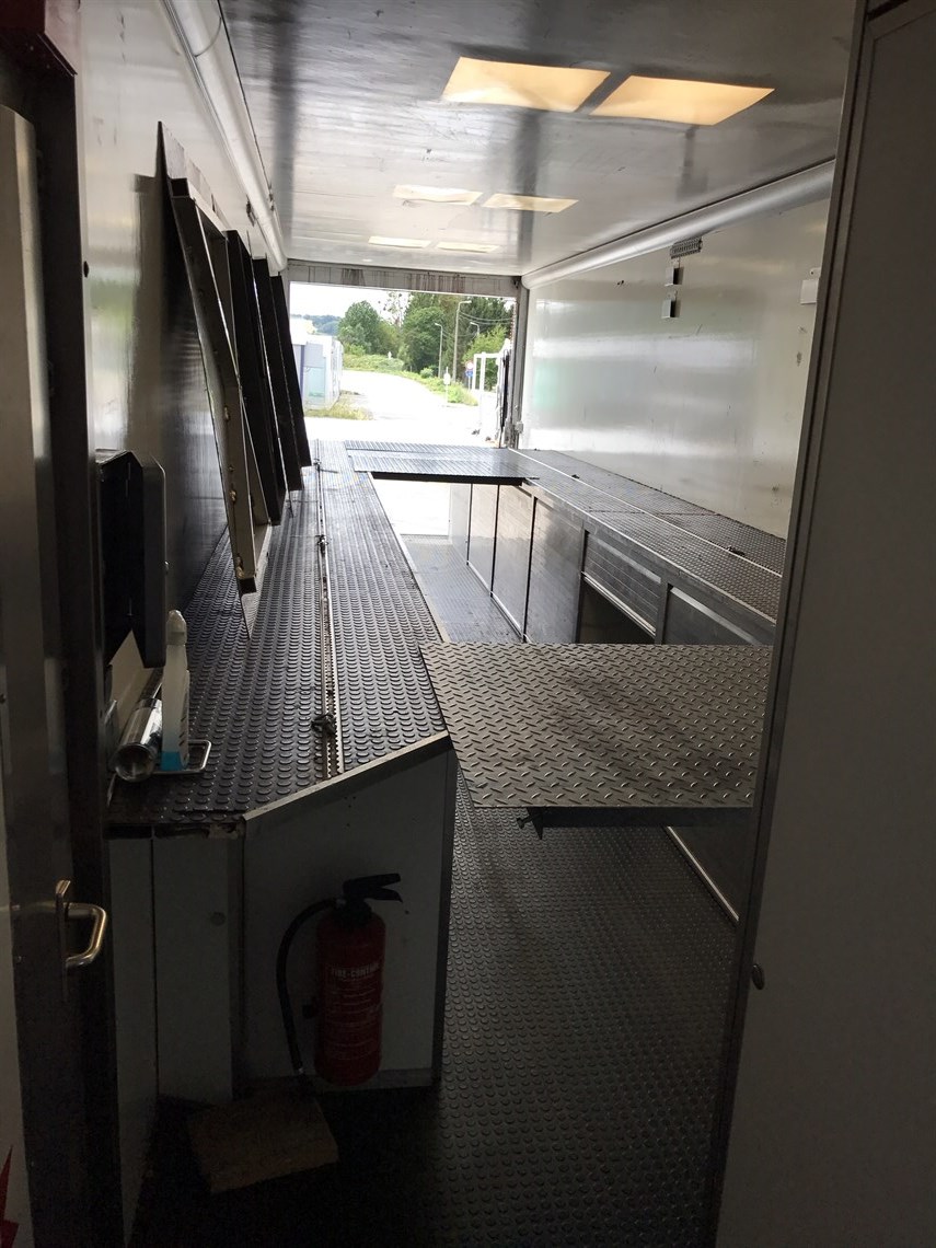 mercedes-actros-in-combination-with-fliegl-tr