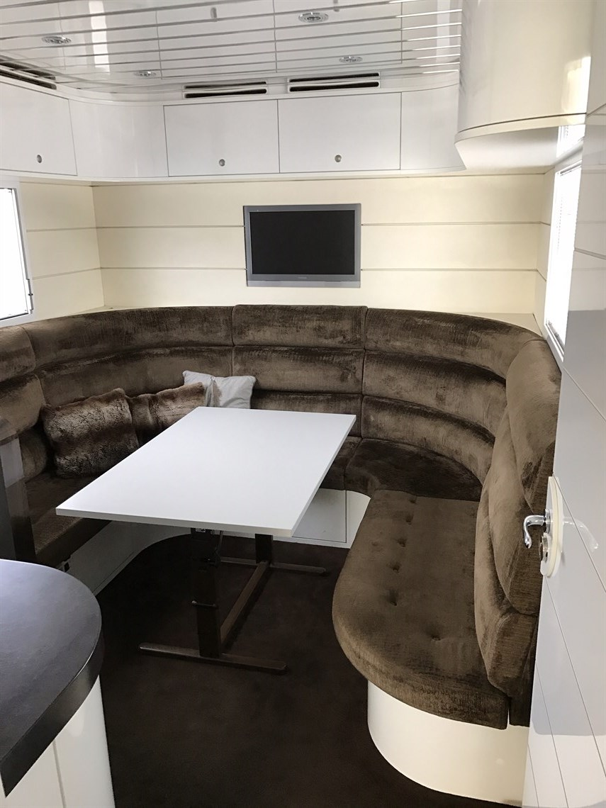 mercedes-actros-in-combination-with-fliegl-tr