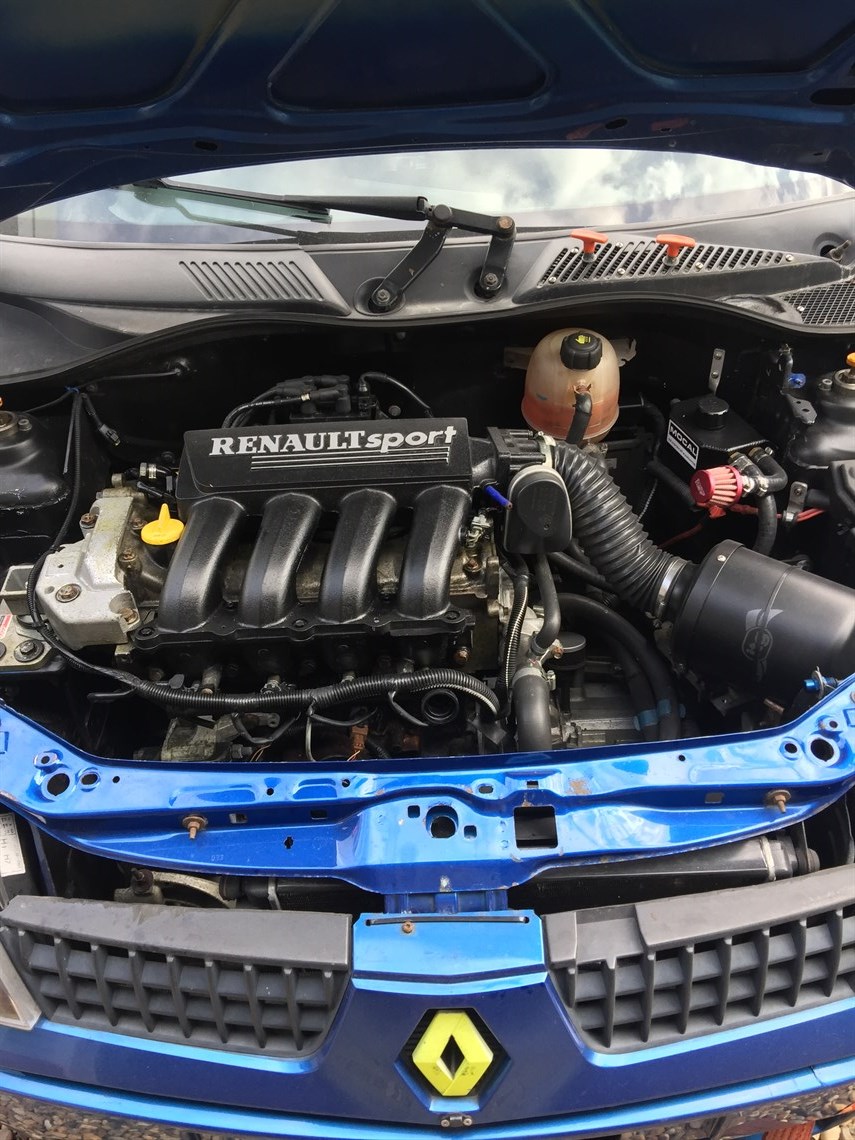 renault-clio-172-cup-race-car