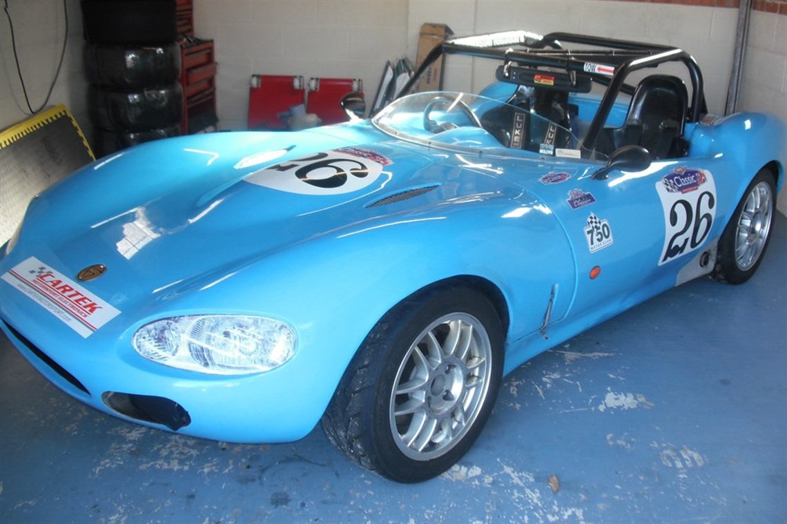 ginetta-g20-roadsports