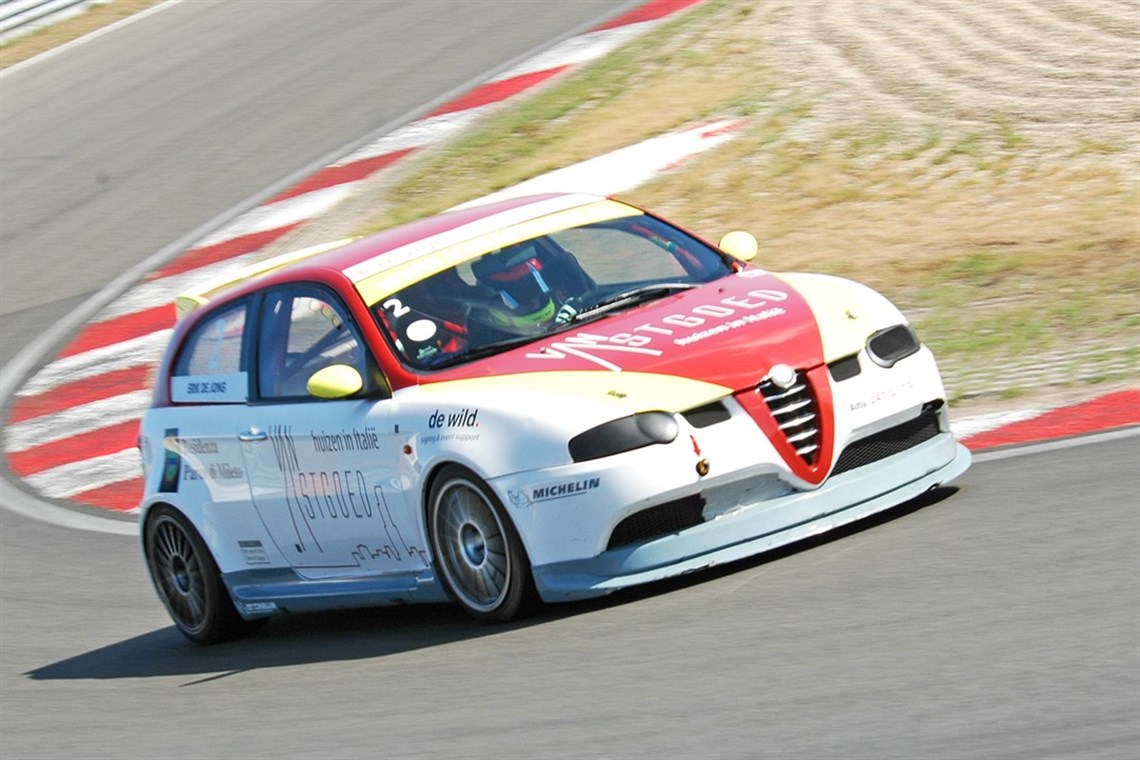 alfa-romeo-147-gta-cup-car