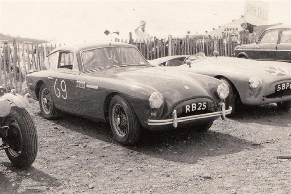 1957-aceca-ac-bristol-extensive-racing-histor