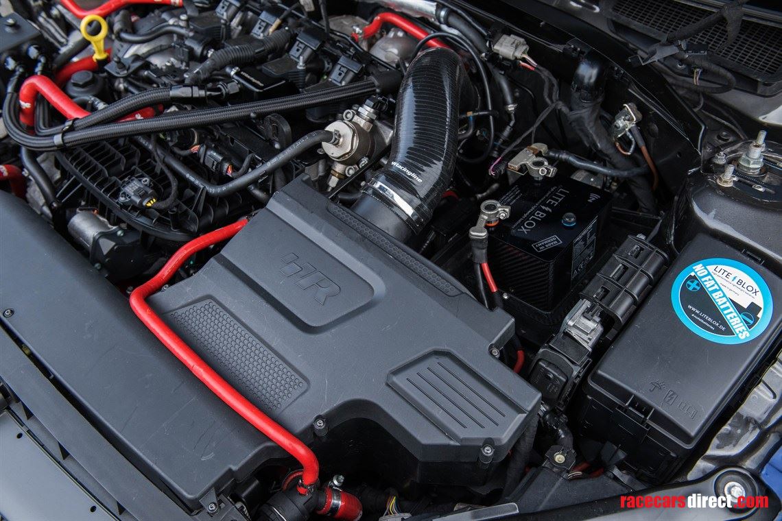 volkswagen-golf-mk7-r-dsg-race-car