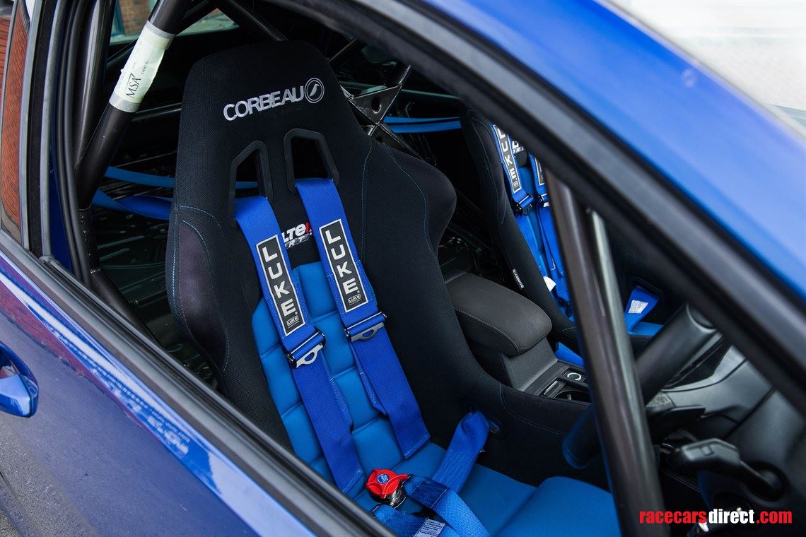 volkswagen-golf-mk7-r-dsg-race-car