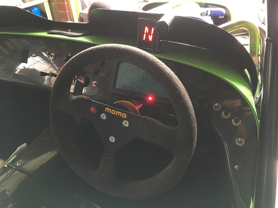 caterham-7---303bhp-the-toad