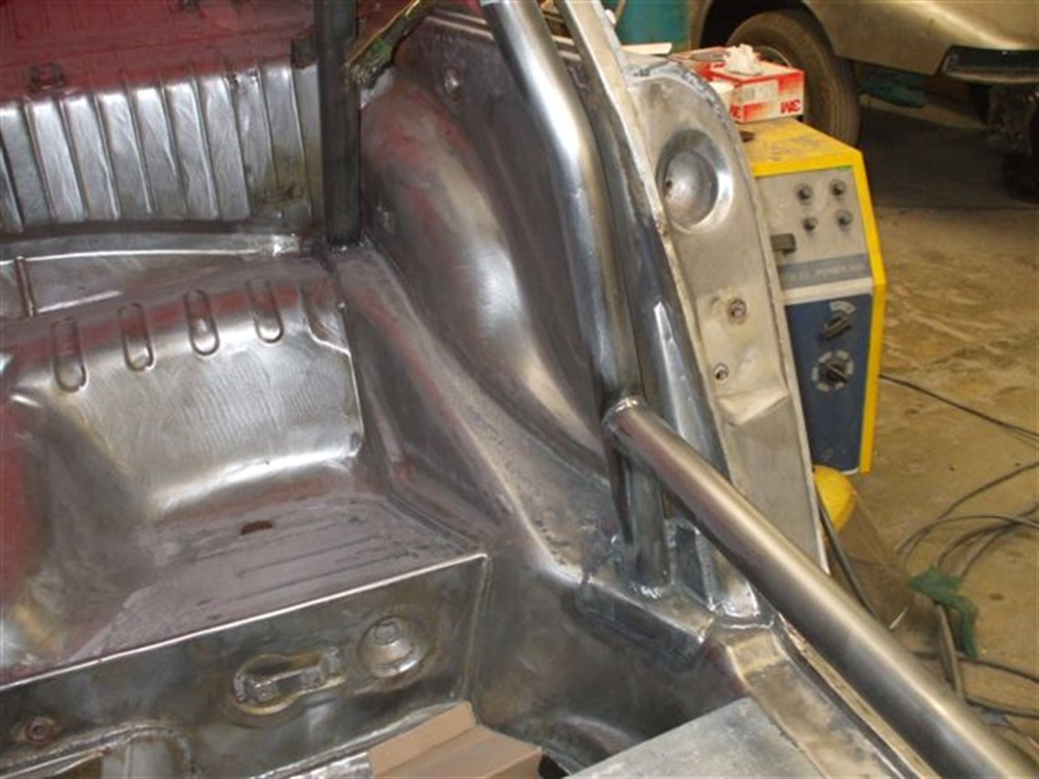 fia-1965-porsche-911-coupe-20-swb