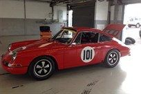 fia-1965-porsche-911-coupe-20-swb