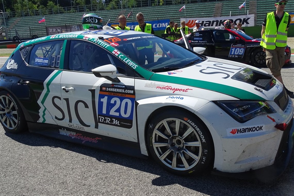 seat-leon-cupracer-tcr-2015-dsg