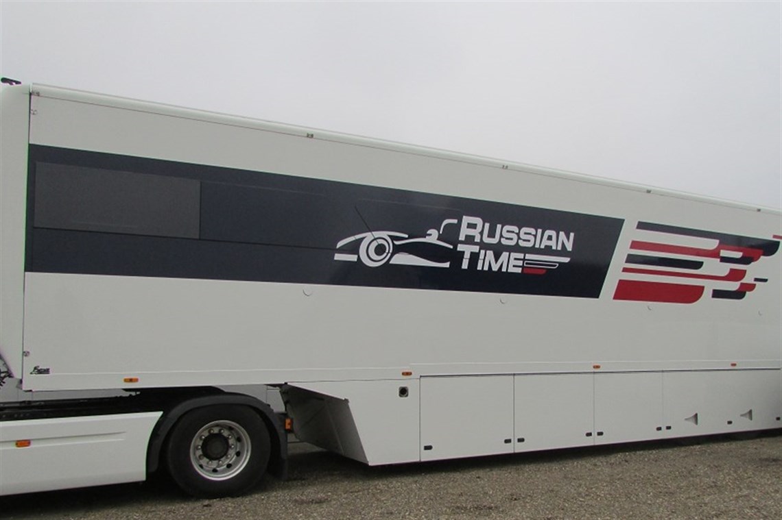 russian-time-f2-transporter-and-tractor-unit