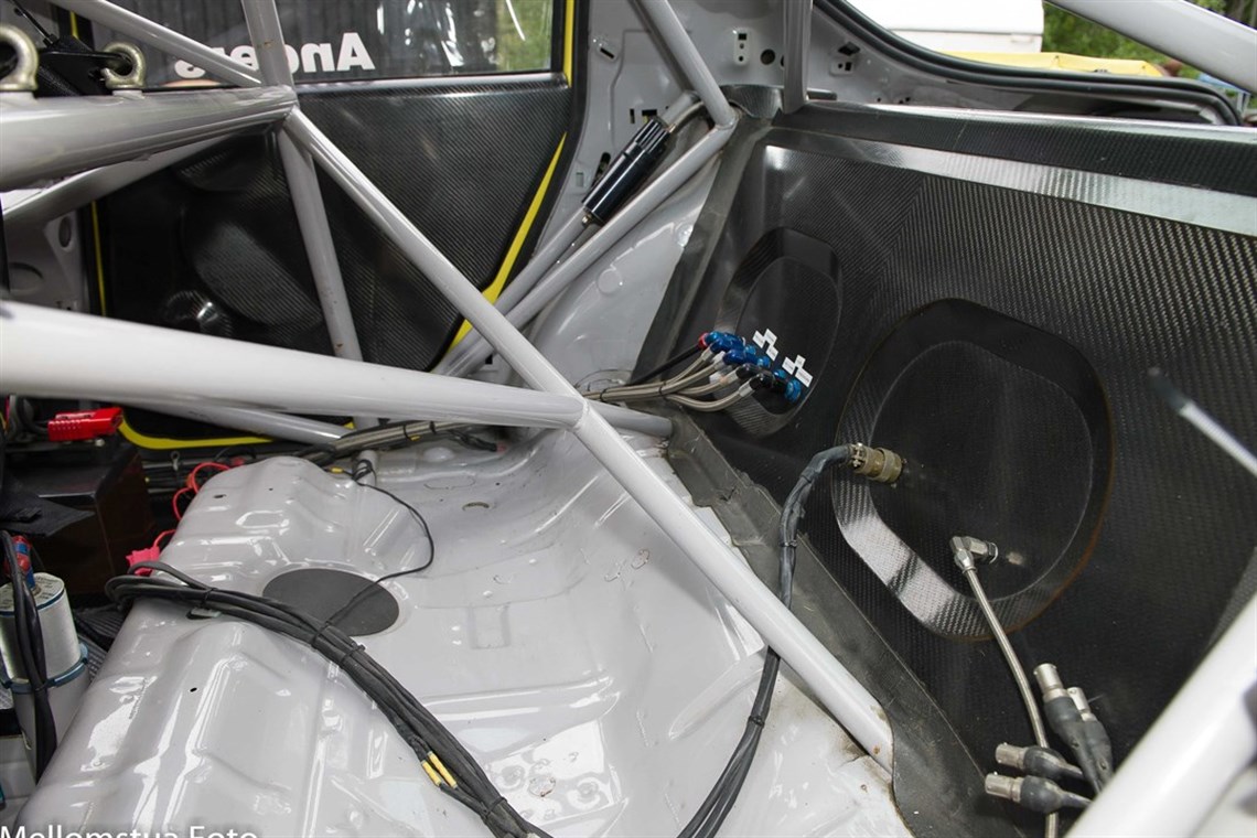 ford-mondeo-matter-stc-00796