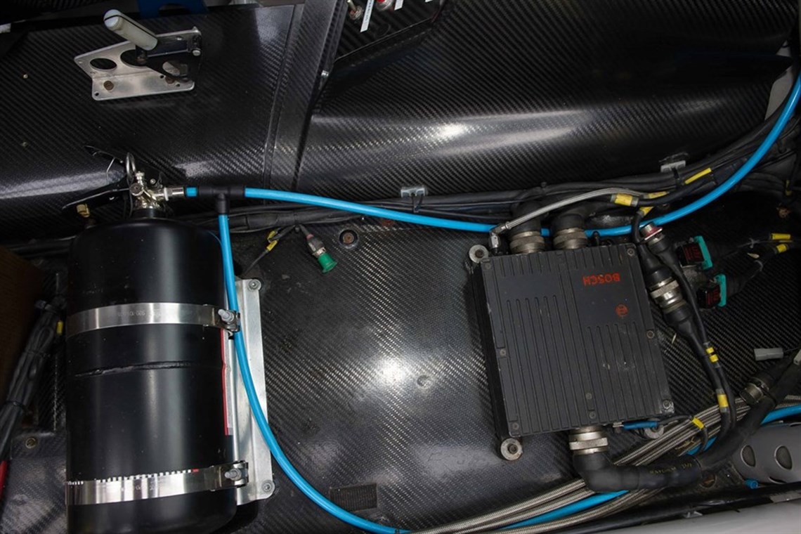 ford-mondeo-matter-stc-00796