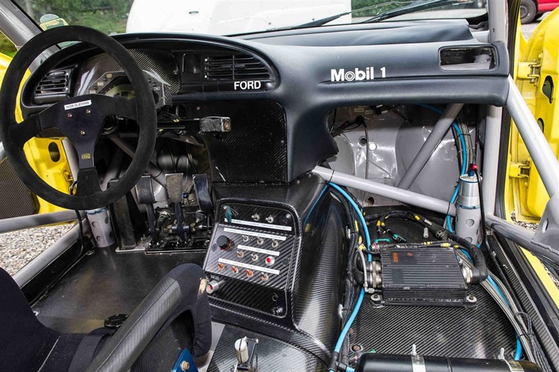 ford-mondeo-matter-stc-00796