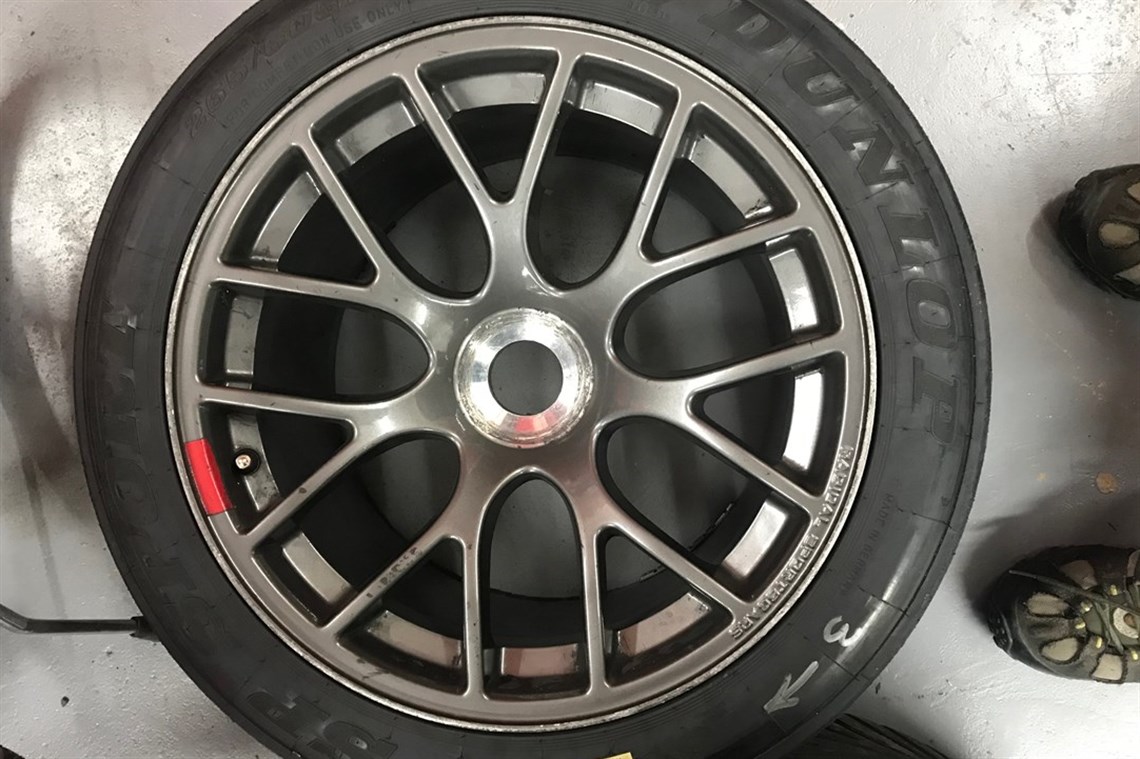 set-of-four-radical-wheels-slick-tyres