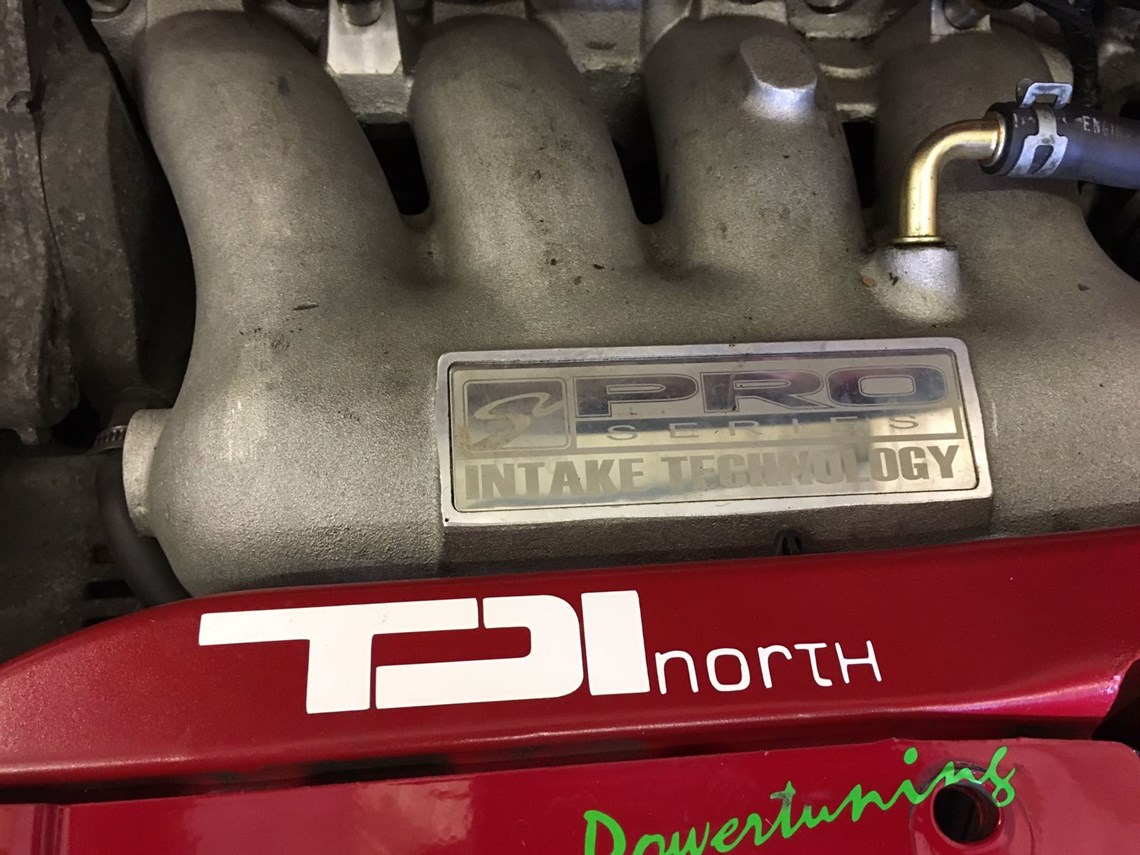 honda-civic-type-r-ep3-race-car---reduced