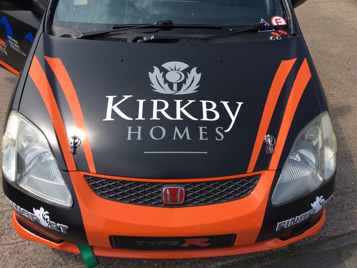 honda-civic-type-r-ep3-race-car---reduced