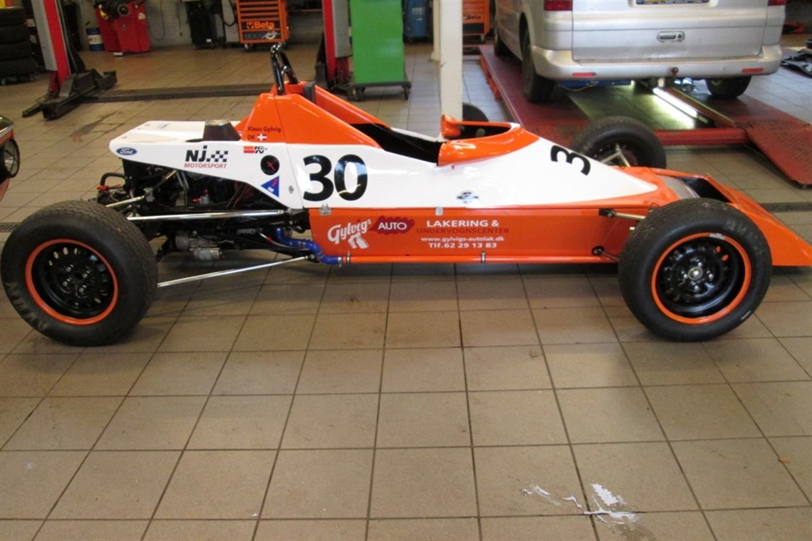 van-diemen-rf80---ff1600