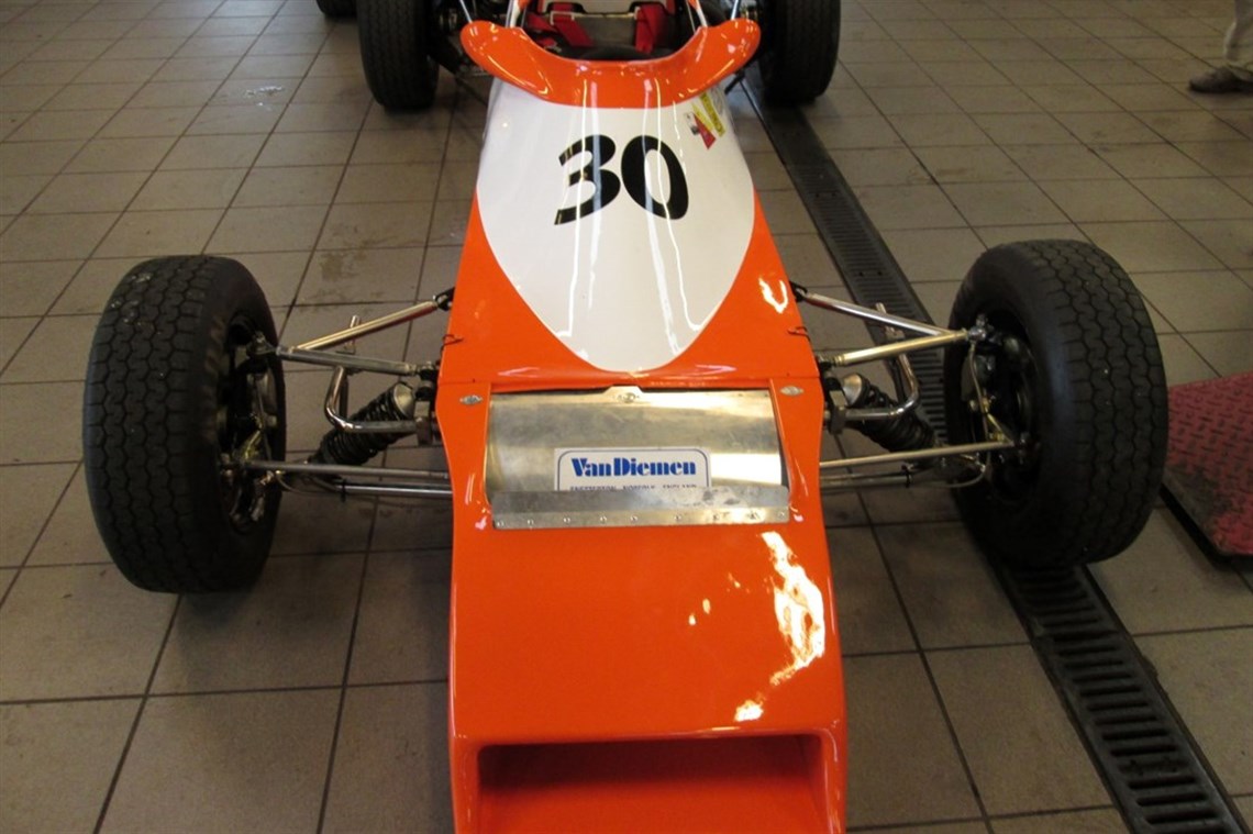 van-diemen-rf80---ff1600