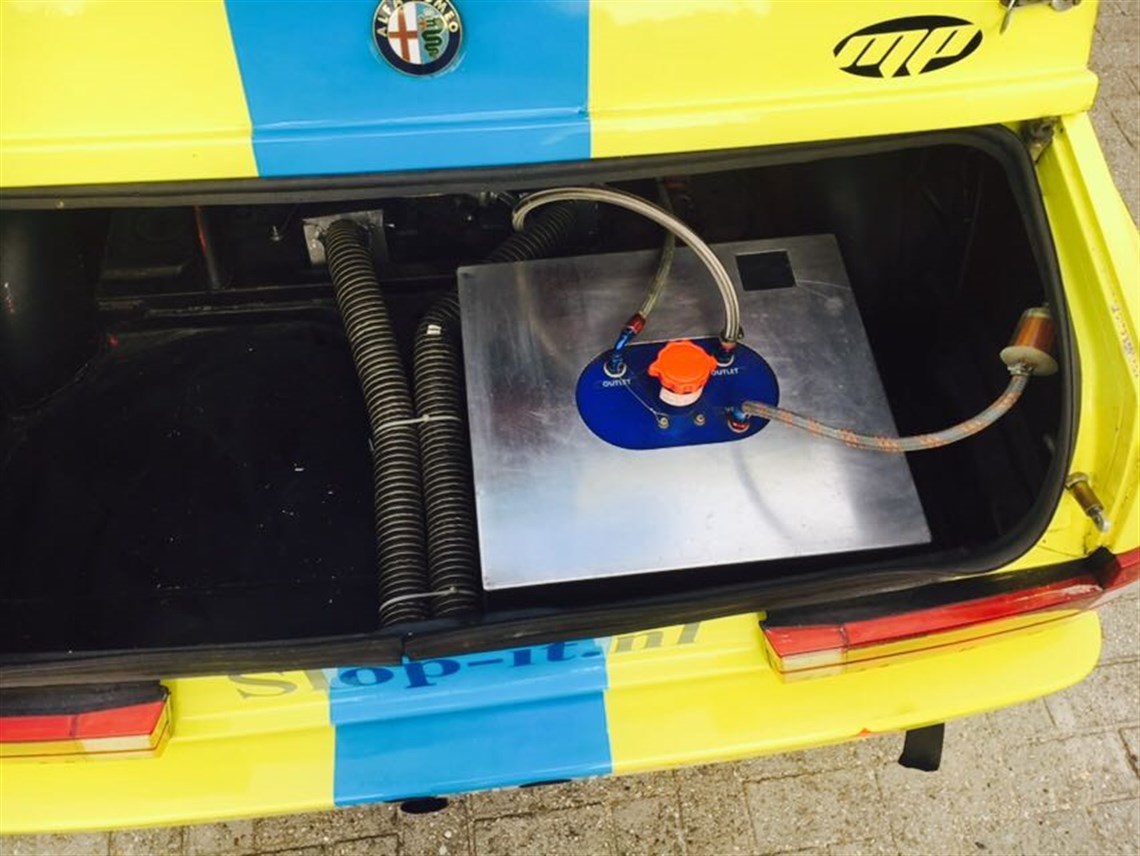 alfa-romeo-75-20-ts-group-n