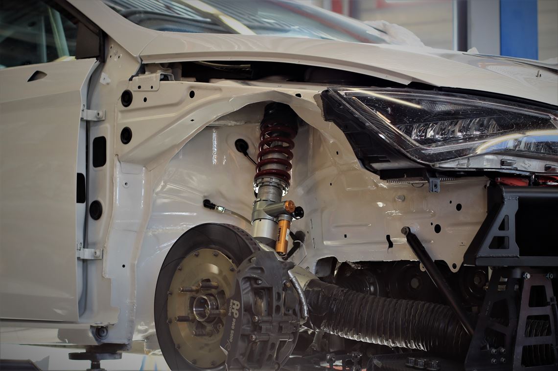 seat-leon-tcr-v3-seq-spec-2017---ohlins-suspe